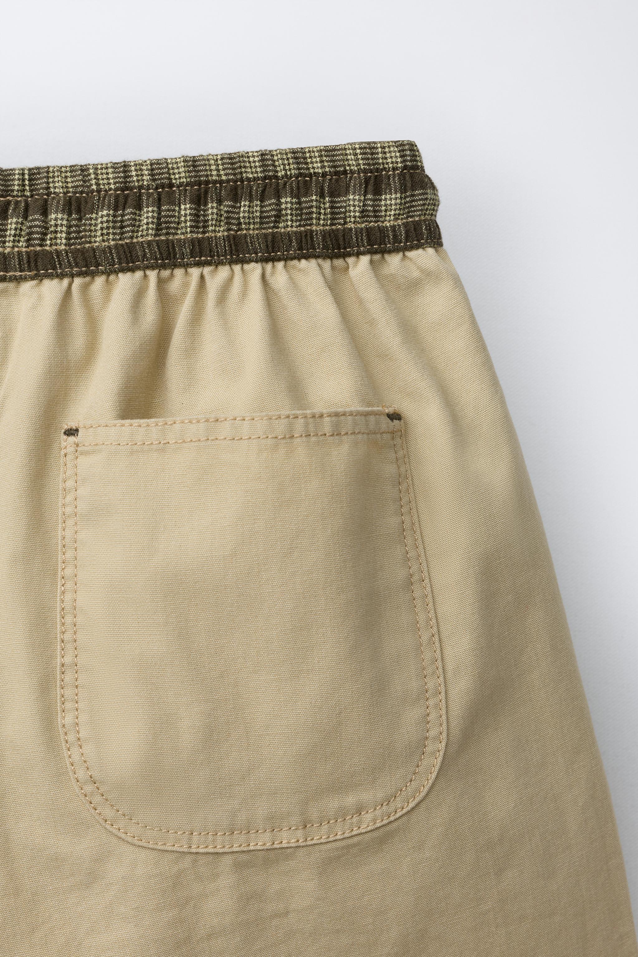 SHORT EN TOILE